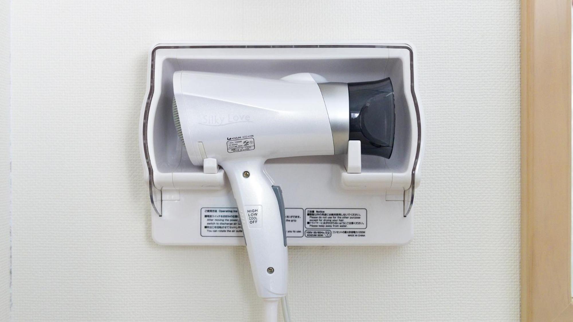 Toyoko Minato Ekimae ホテル 3*